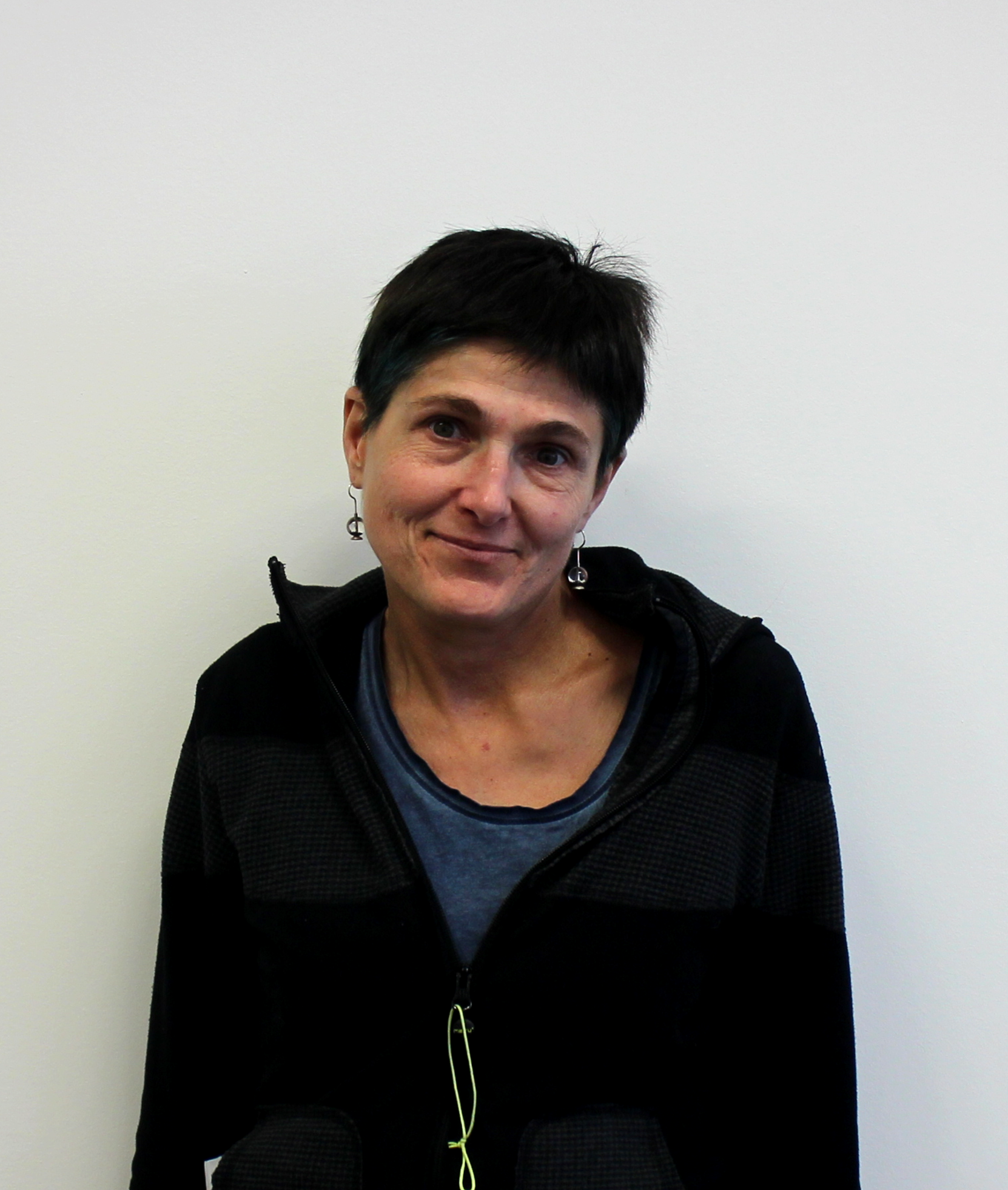 Dr. Iulia Patroescu-Klotz